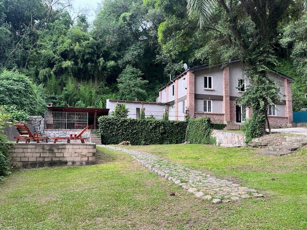 Casa de 3 dormitorios en San Lorenzo al pie de la Quebrada